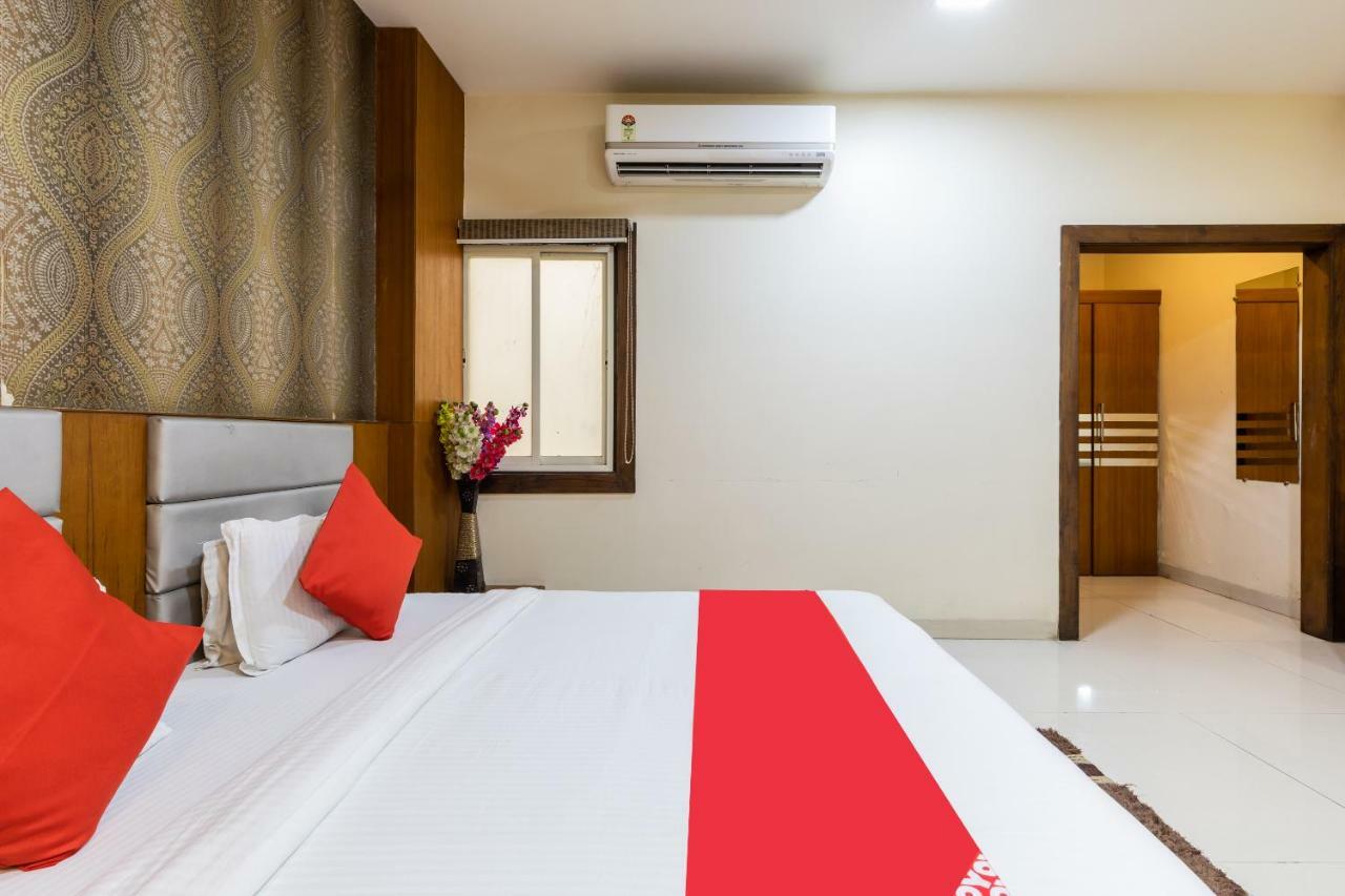 Oyo 41898 Balaji Palace Ratlām Dış mekan fotoğraf